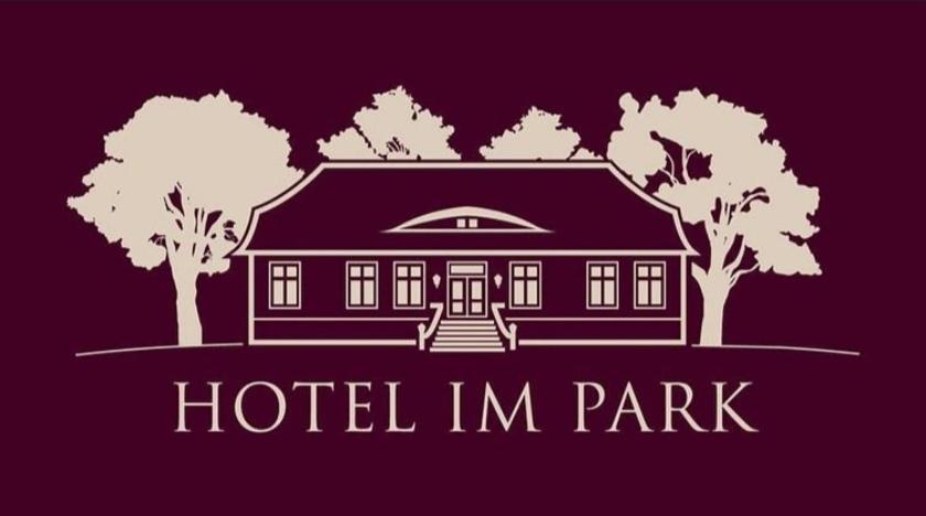 סורקביטי Hotel Im Park מראה חיצוני תמונה