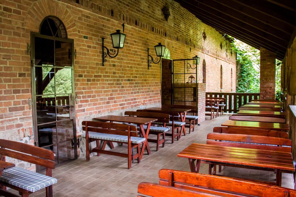 סורקביטי Hotel Im Park מראה חיצוני תמונה